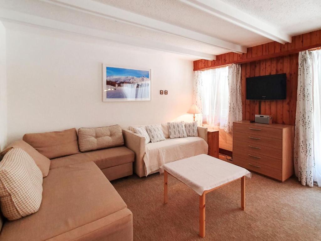 Studio Panorama 66 by Interhome - 2