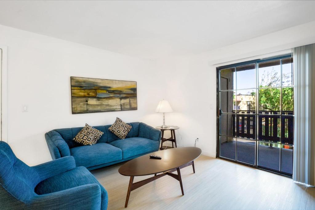 Stay Gia - Modern Newly Renovated 1 Br Apartment - Swimming Pool