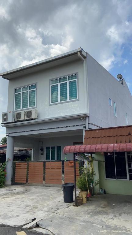 Sekinchan 71 Landed PaddyView House 16pax Wifi — Hotel in Sabak Bernam