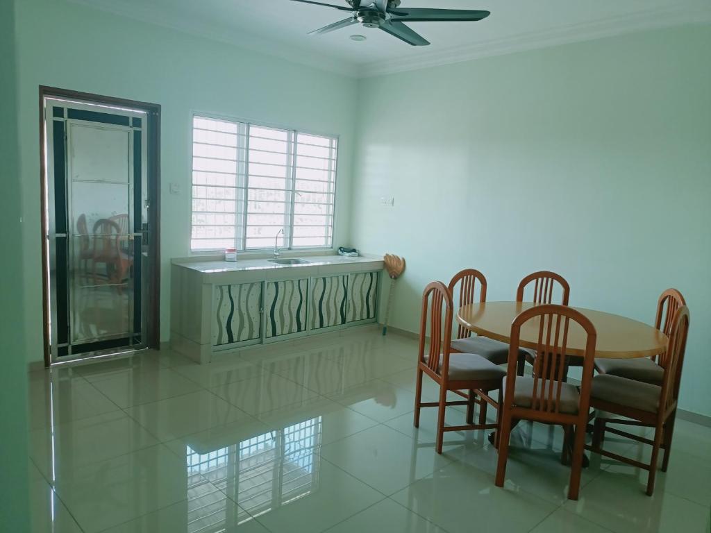 Sekinchan 71 Landed PaddyView House 16pax Wifi photo