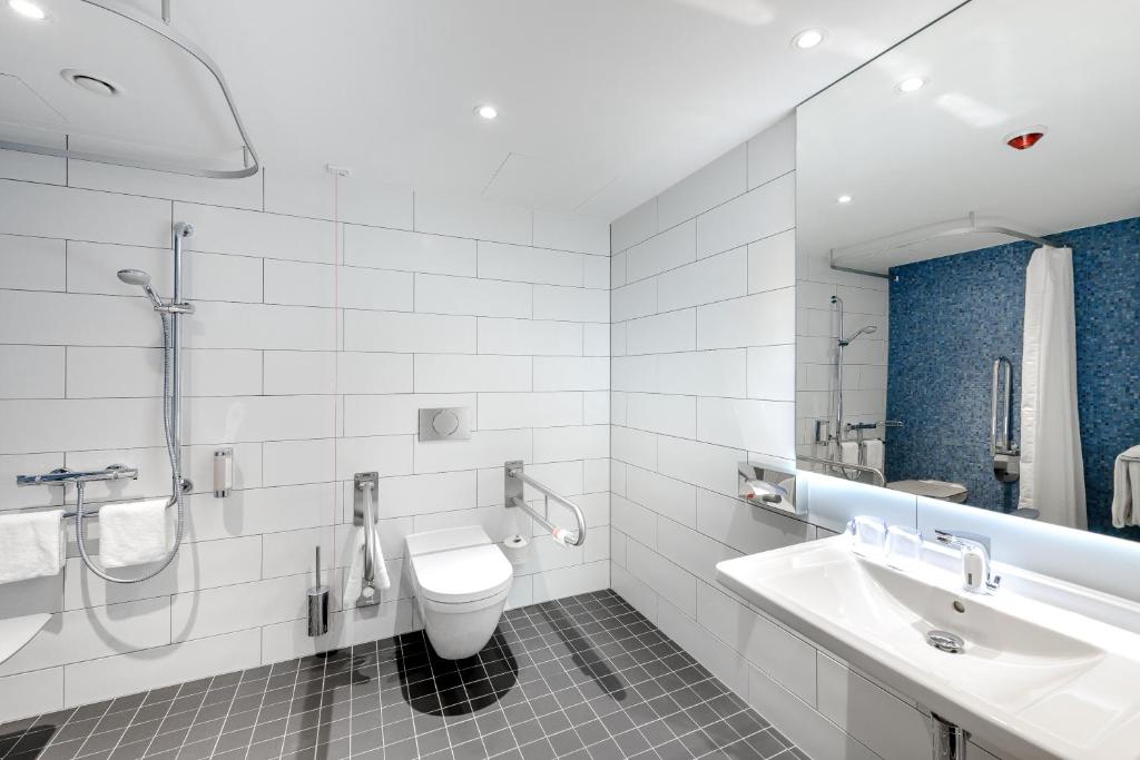 Holiday Inn Express Berlin - Alexanderplatz photo