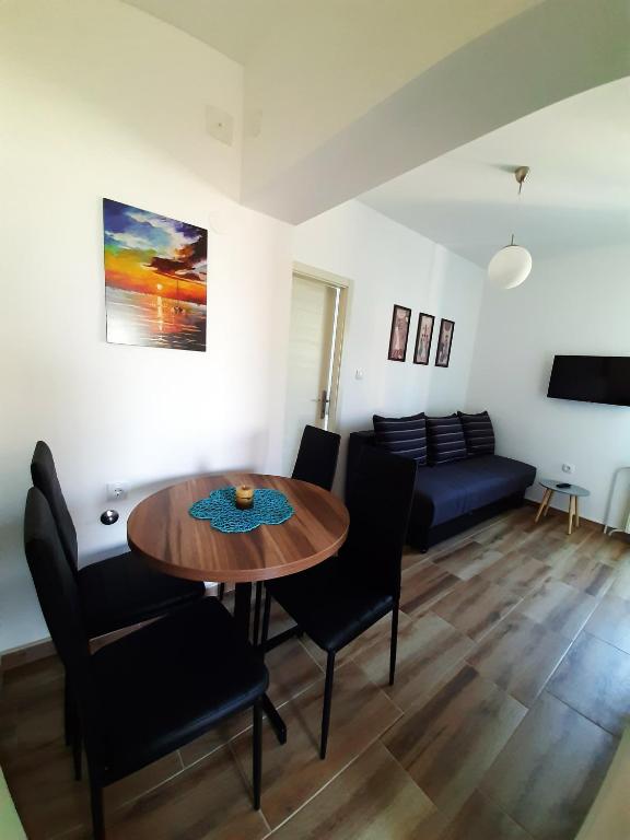 Apartman 1 Miljković - 2