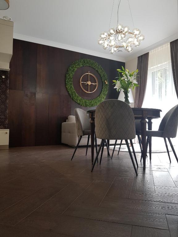 Serce Nieznanego Boru, Lipiny