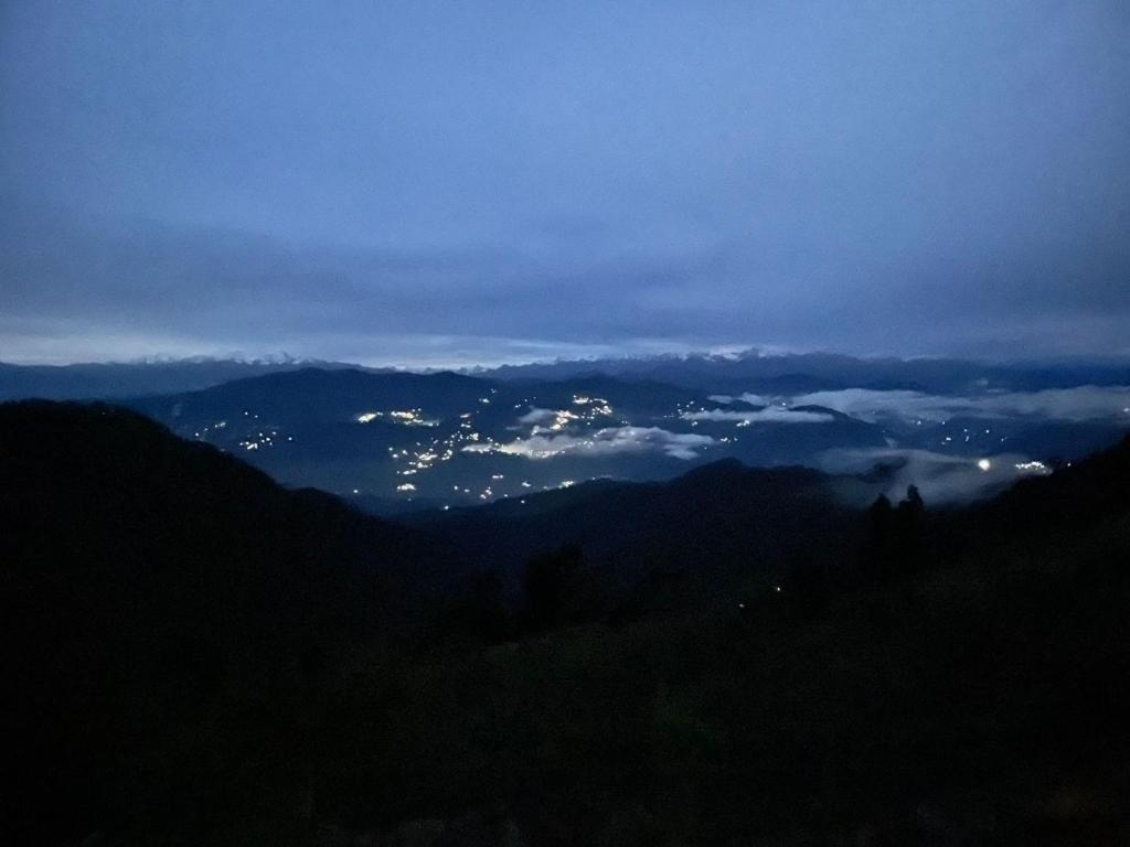 The Hideout Thangdar Mahadev, Kanatal by Bakri Chhap photo