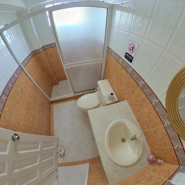Hostal Queen Elizabeth photo