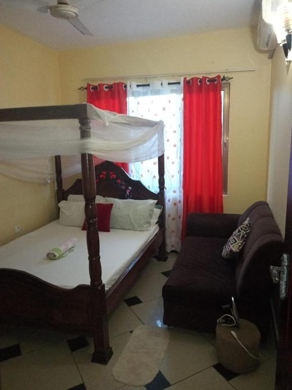 Home Away from Home in this Cosy 1 Bedroom Apartment photo