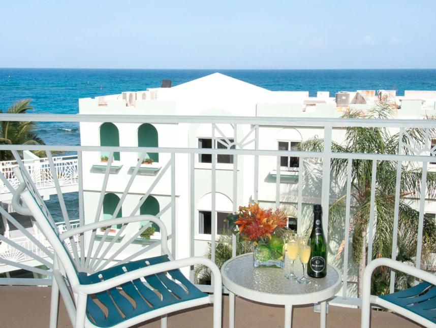 Oyster Bay Beach Resort Photo 9