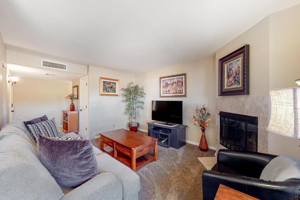 Top of the Foothills, Tucson