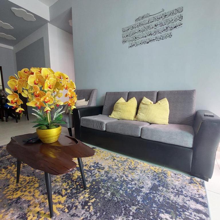 Afyra Muslim Homestay With City View -3bedroom- photo