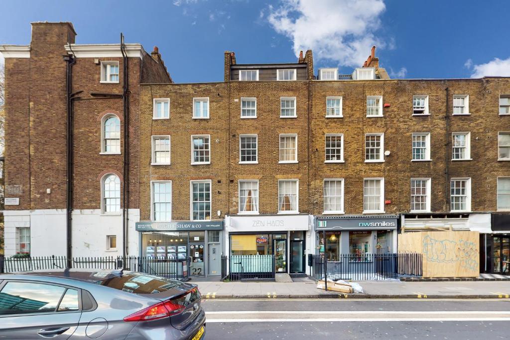 Park Lane Apartments Baker Street photo