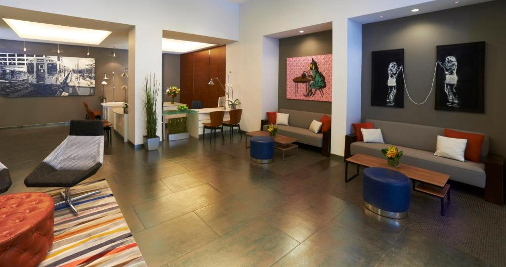 Shared lounge/TV area