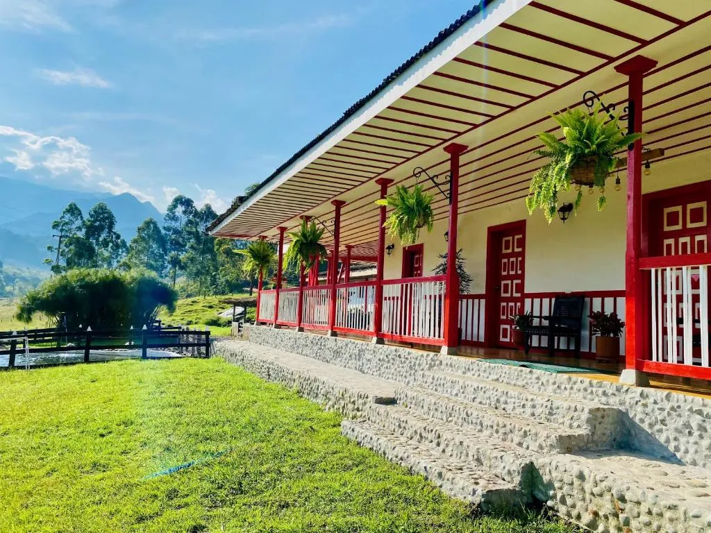 Hotel Rural SAN REMO，位于圣罗莎德卡瓦尔的酒店