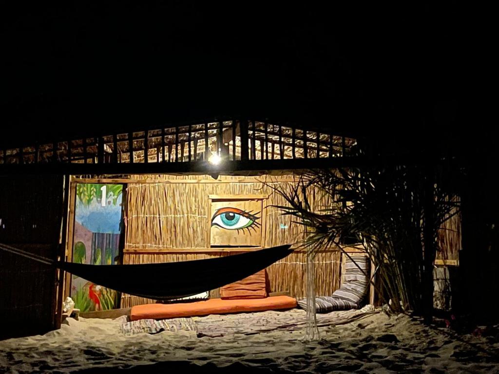 Yasmina Beach의 야외 베두인 스타일 공용 공간