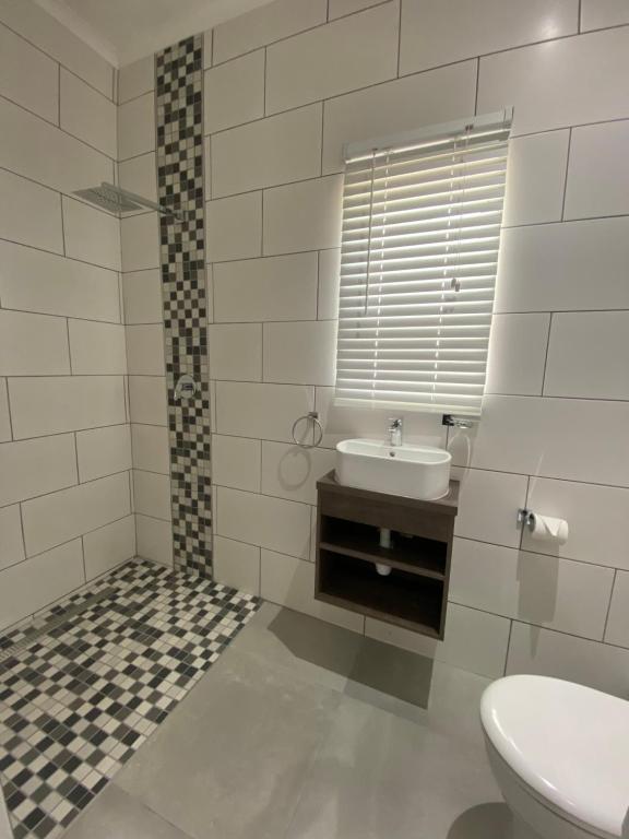 Adventure Apartment - Colchester - 5km from Elephant Park photo