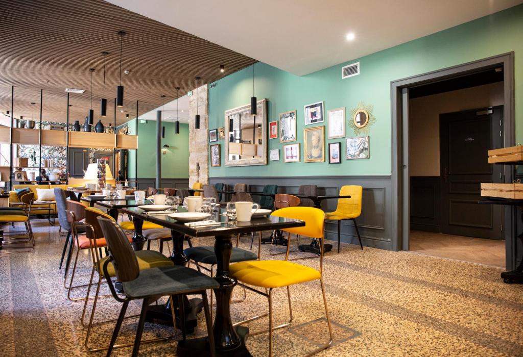 Food and beverages, Hotel Royal - Centre Comedie in Montpellier