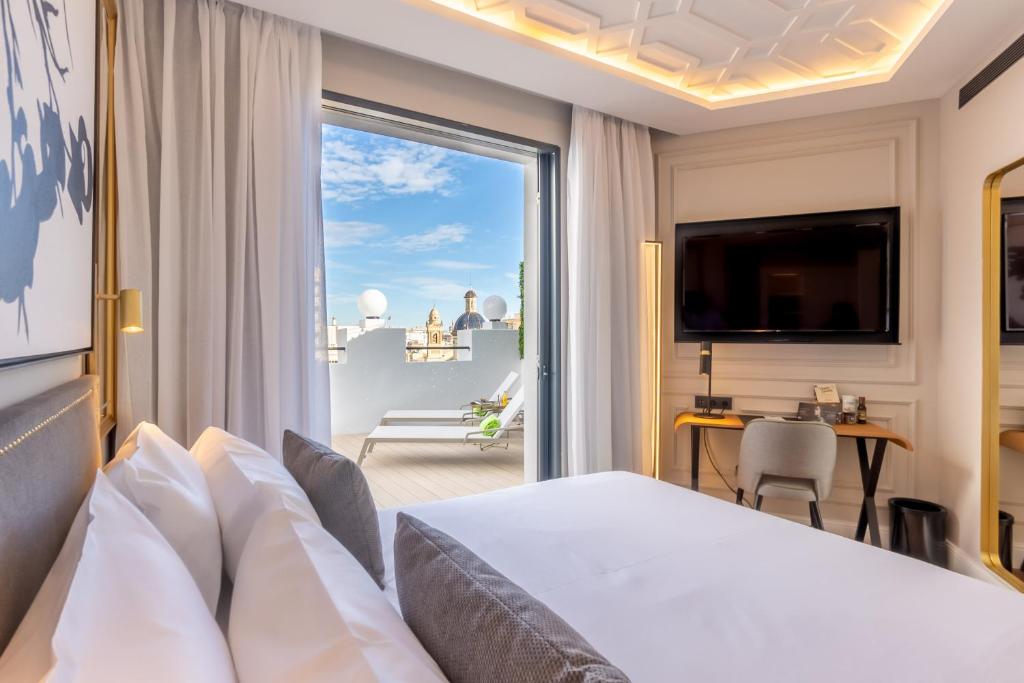 L&amp;H Gran Via Valencia — Hotel in València