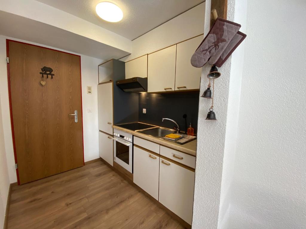 Haus Alpalin - adjacent studios 'Mischabel', cosy, central - 5
