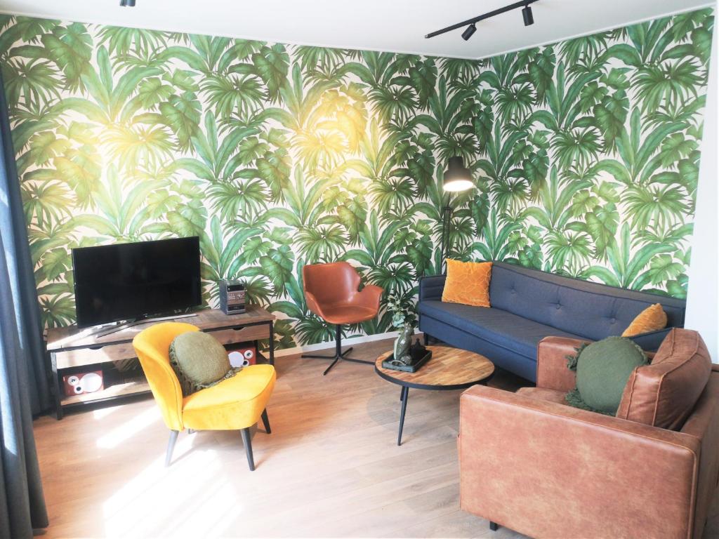 DBO81 Spacious apartment in the center and beach nearby, Domburg