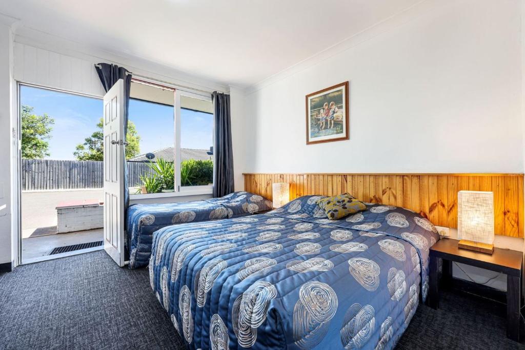 タムワース バジェット モーテル (Tamworth Budget Motel) 客室内ベッド