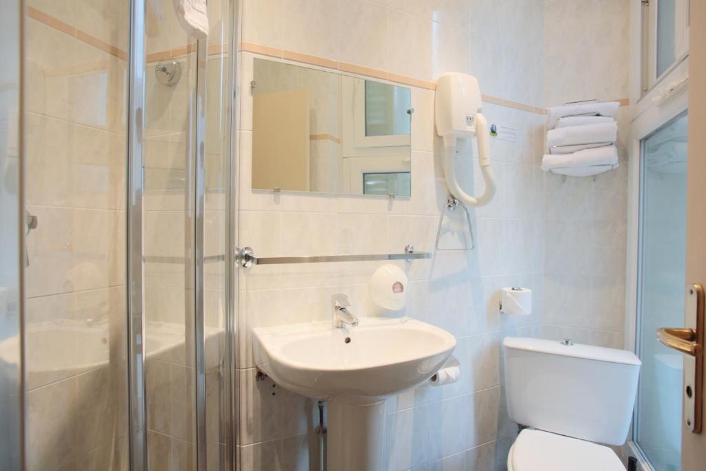 Grand Hotel Du Loiret photo