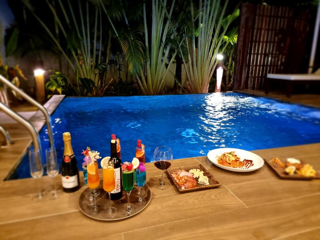 Swimming pool