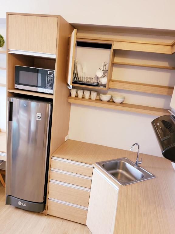 Steff's Condo 1805 at Centrio Tower photo