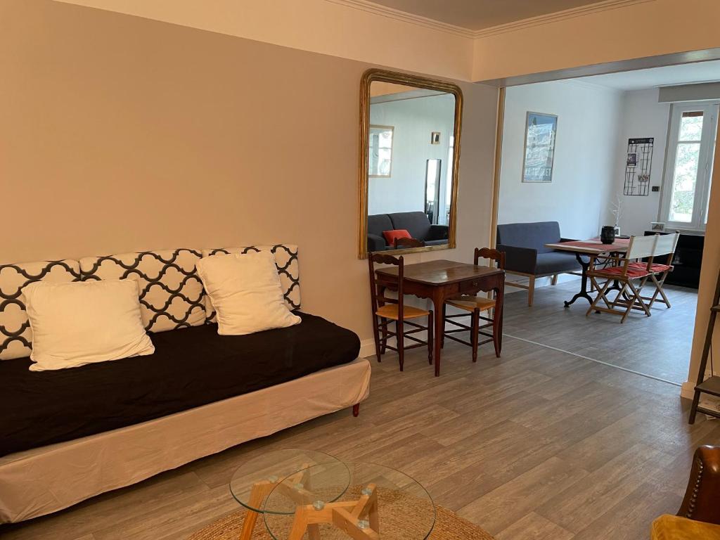 HERMITAGE - Studio divisible de plus de 47 m2 photo