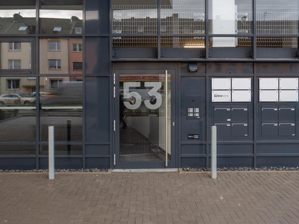 limehome Monchengladbach Fliethstraße photo