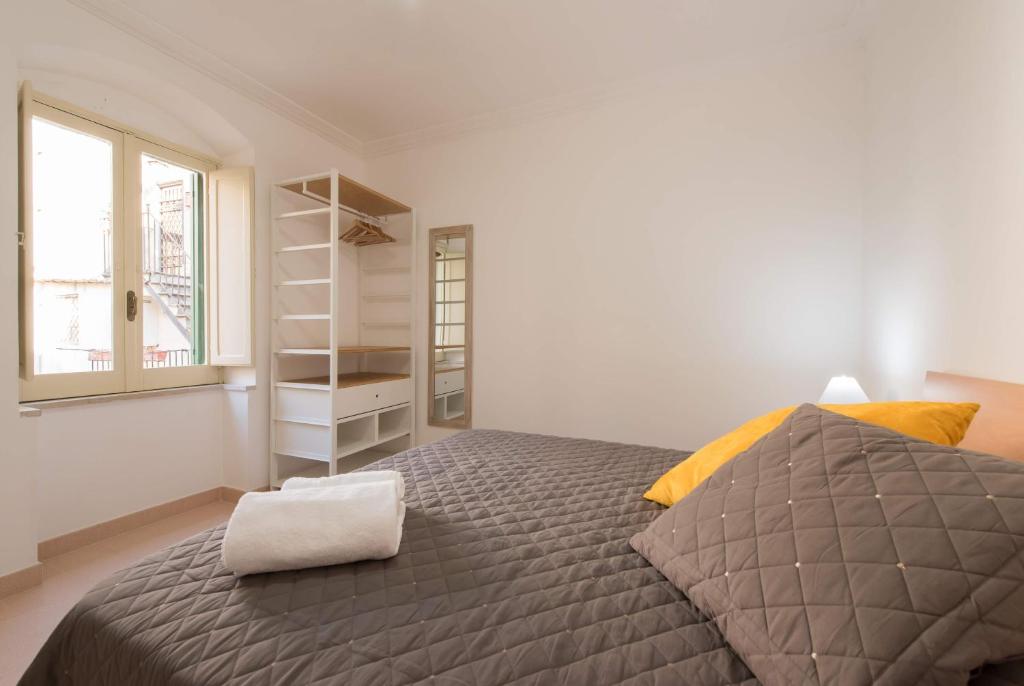 Duomo Seaside Deluxe Apartment by Ortigia Apartments - 3