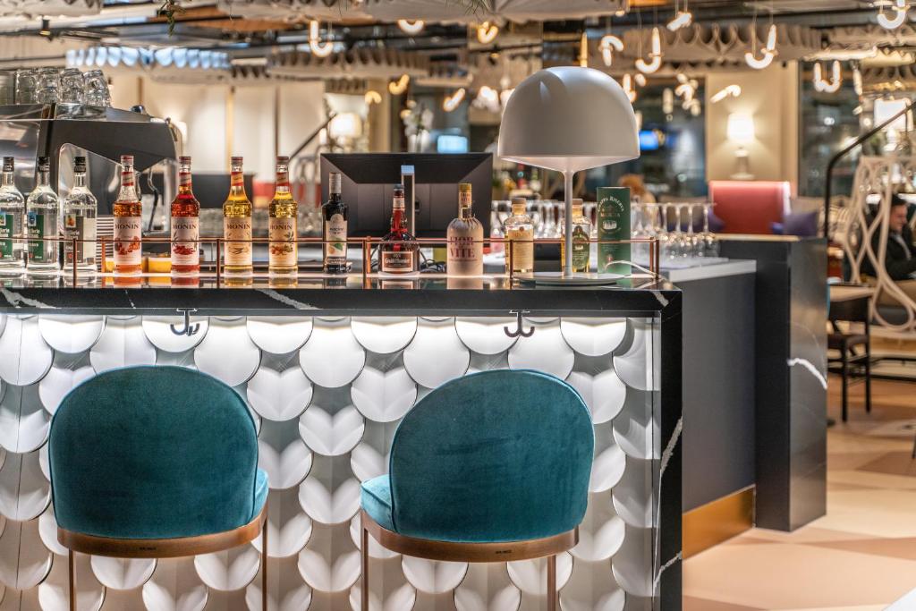 Bar/lounge