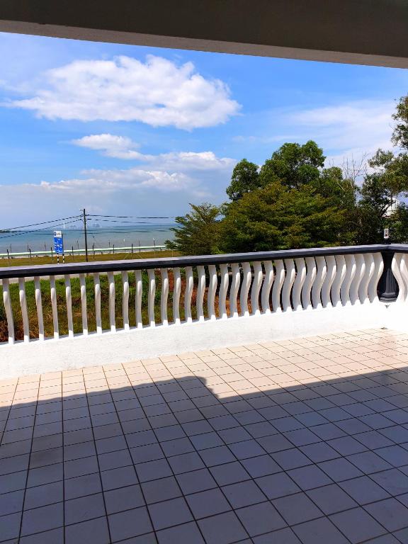 Seaview Bungalow photo