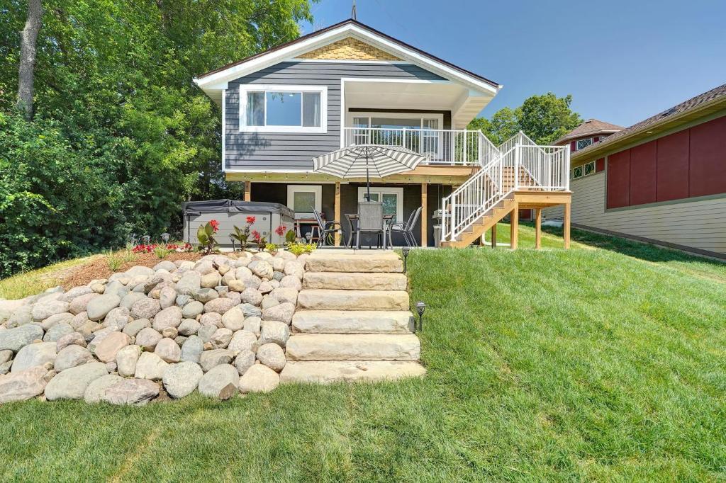 Cedar Point Retreat, Waterford