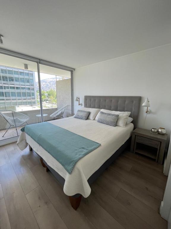 Departamento a metros de la clínica las condes - 1