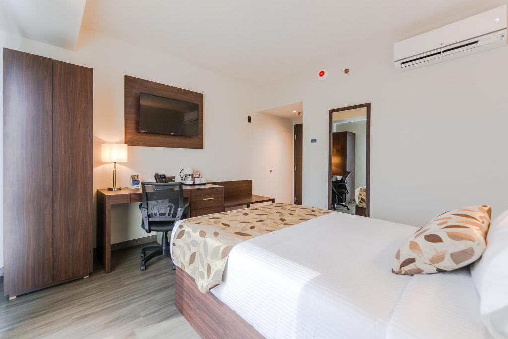 Sleep Inn Guadalajara Galerias photo