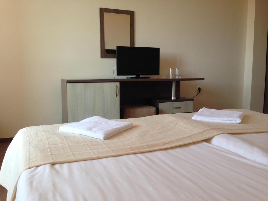 Hotel Laguna photo