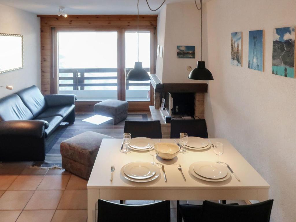 Apartment Hauts De Nendaz B K5 by Interhome - 3