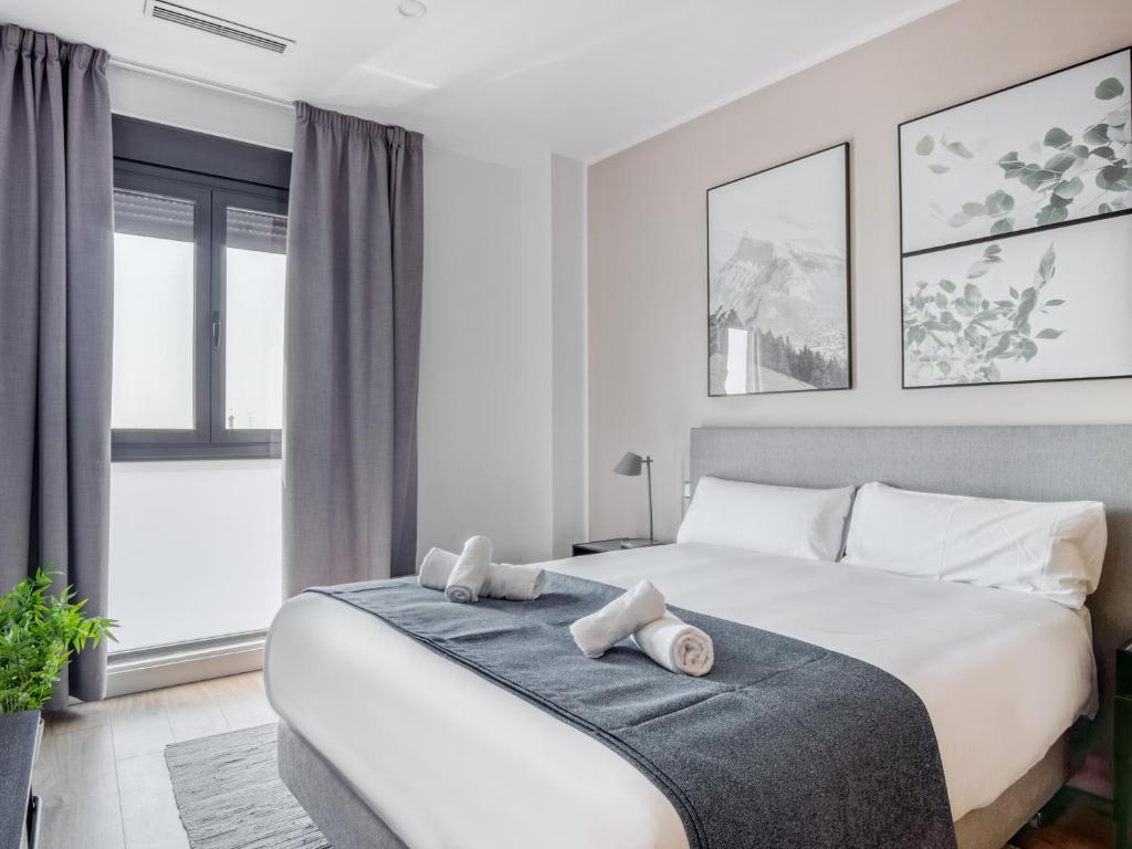 limehome Madrid Calle de Don Ramon de la Cruz photo