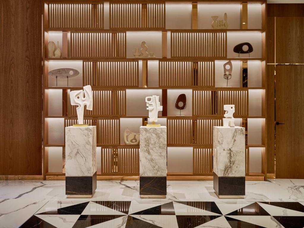 フロント・ロビー