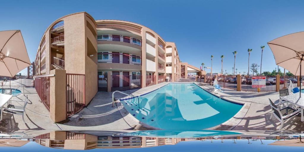 Days Inn by Wyndham Chula Vista/San Diego photo
