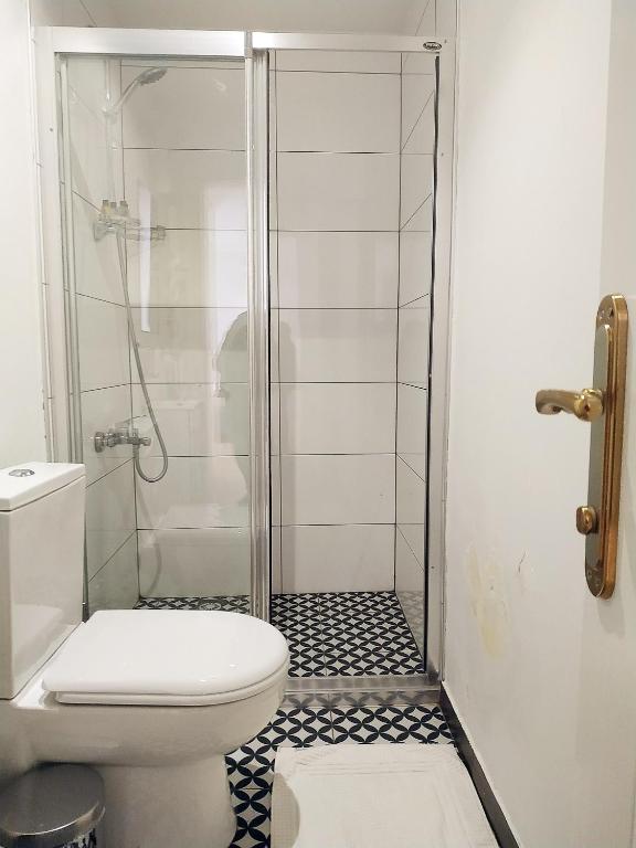 Verna Hotel photo