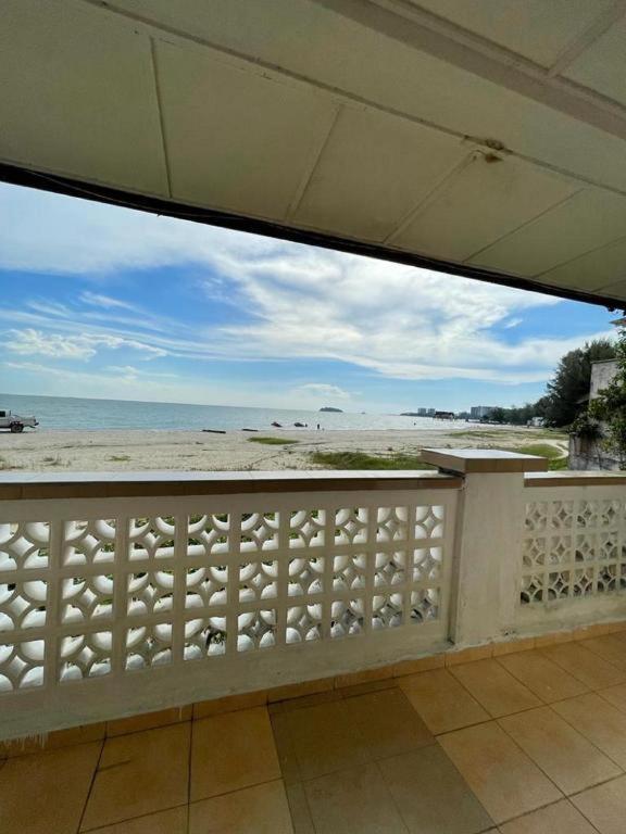 Penginapan pantai photo