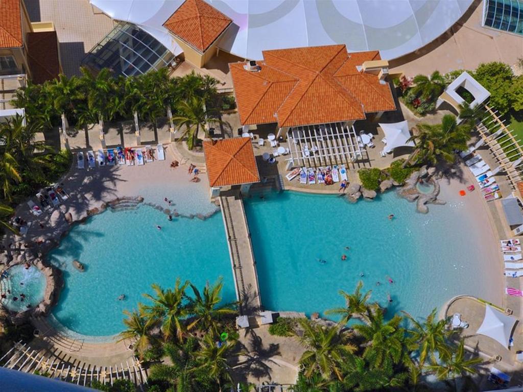 Beachside 2 BR Apt in the Heart of Surfers Paradise - Chevron Renaissance - free parking, Gold Coast