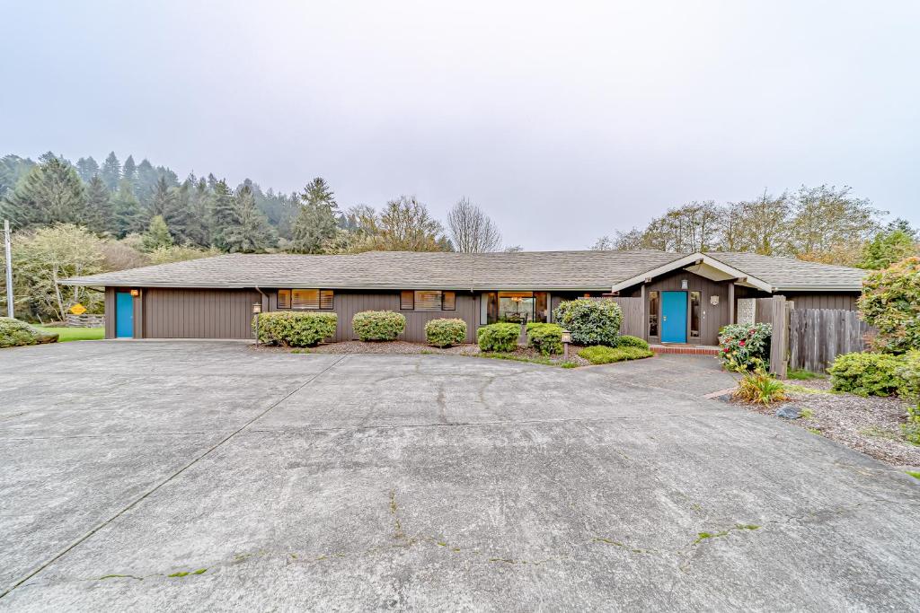 Mimi's Ranch House