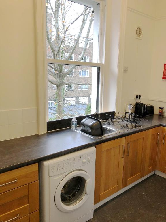 Sail Away Coastal Apartment Bournemouth photo 7