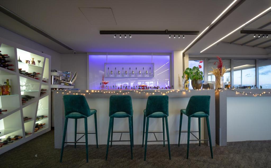Pub/Lounge