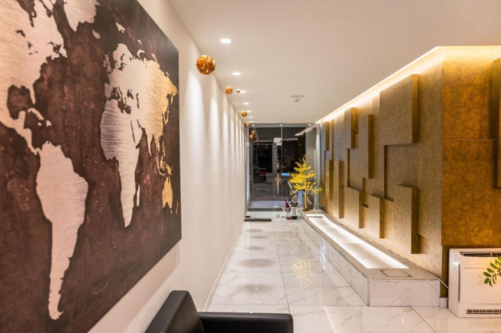 フロント・ロビー