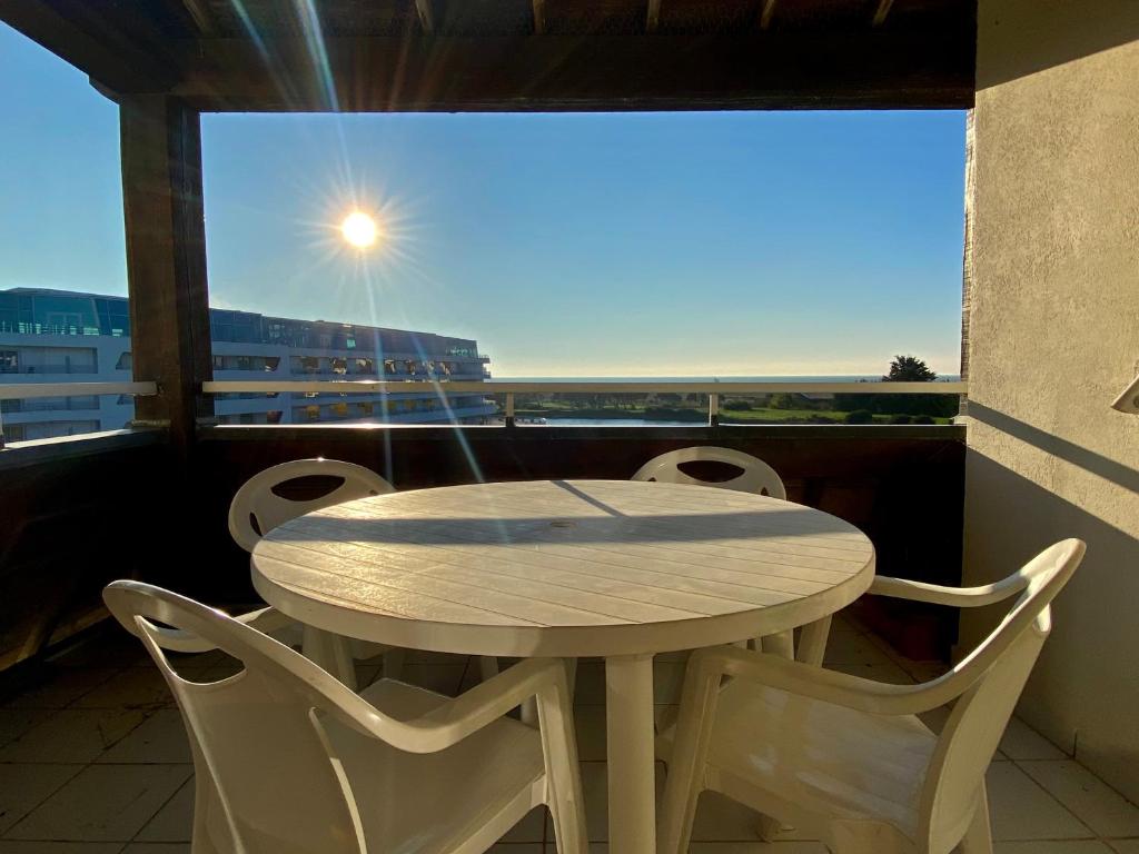REF 148 Appartement vue mer pour six personnes plage du Fogeo à pieds Port Crouesty ARZON - 2