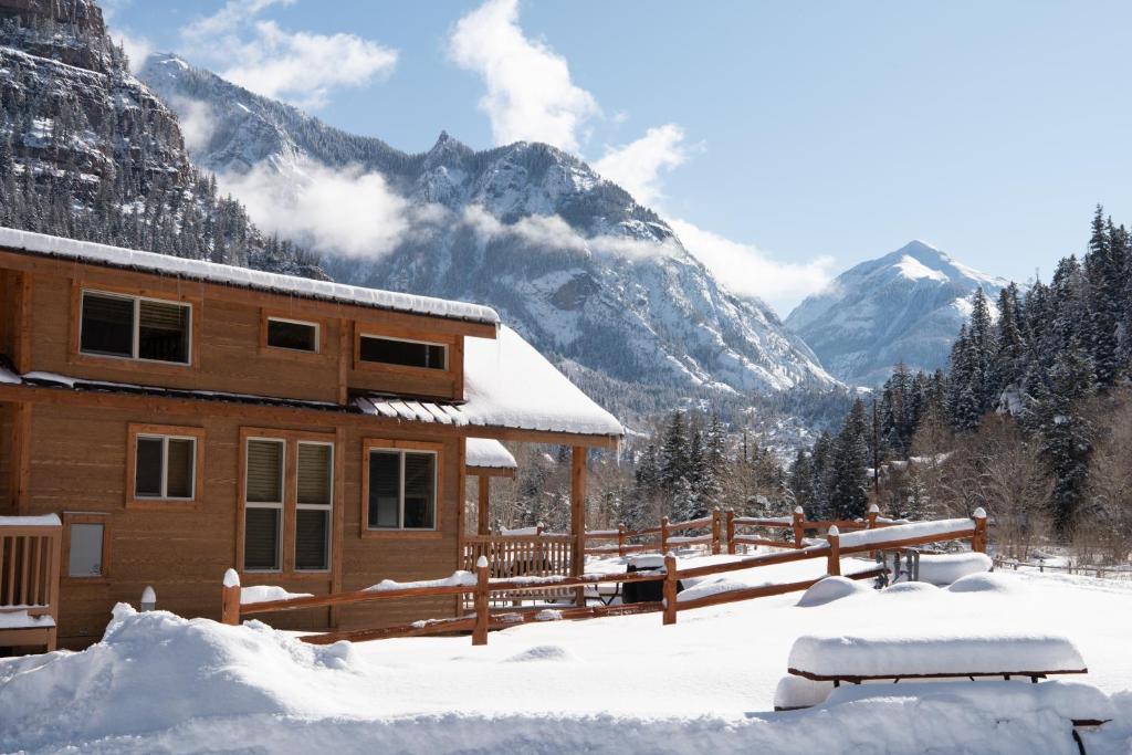 Ouray Riverside Resort - Inn &amp; Cabins — Hotel in Ouray (CO)