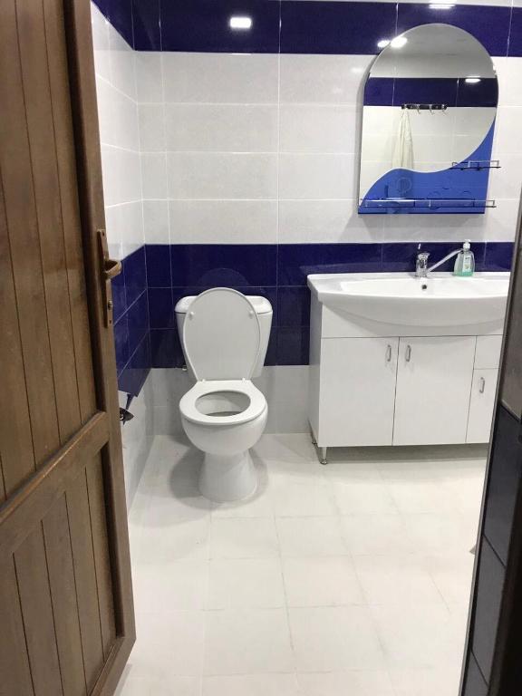 Friend's House rooms near Airport photo