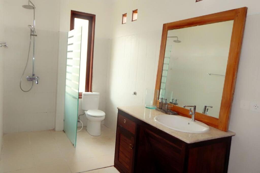 Quinn Villa by Svaha Hospitality photo